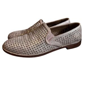 Trask Ali Perforated Loafer Size 8.5M
